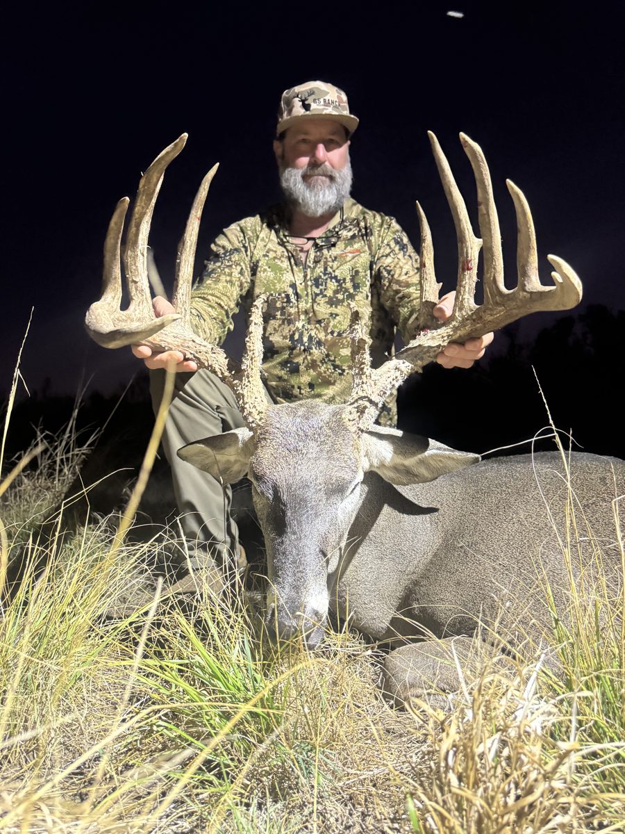 South Texas whitetail hunt with Rockin' B Outdoors